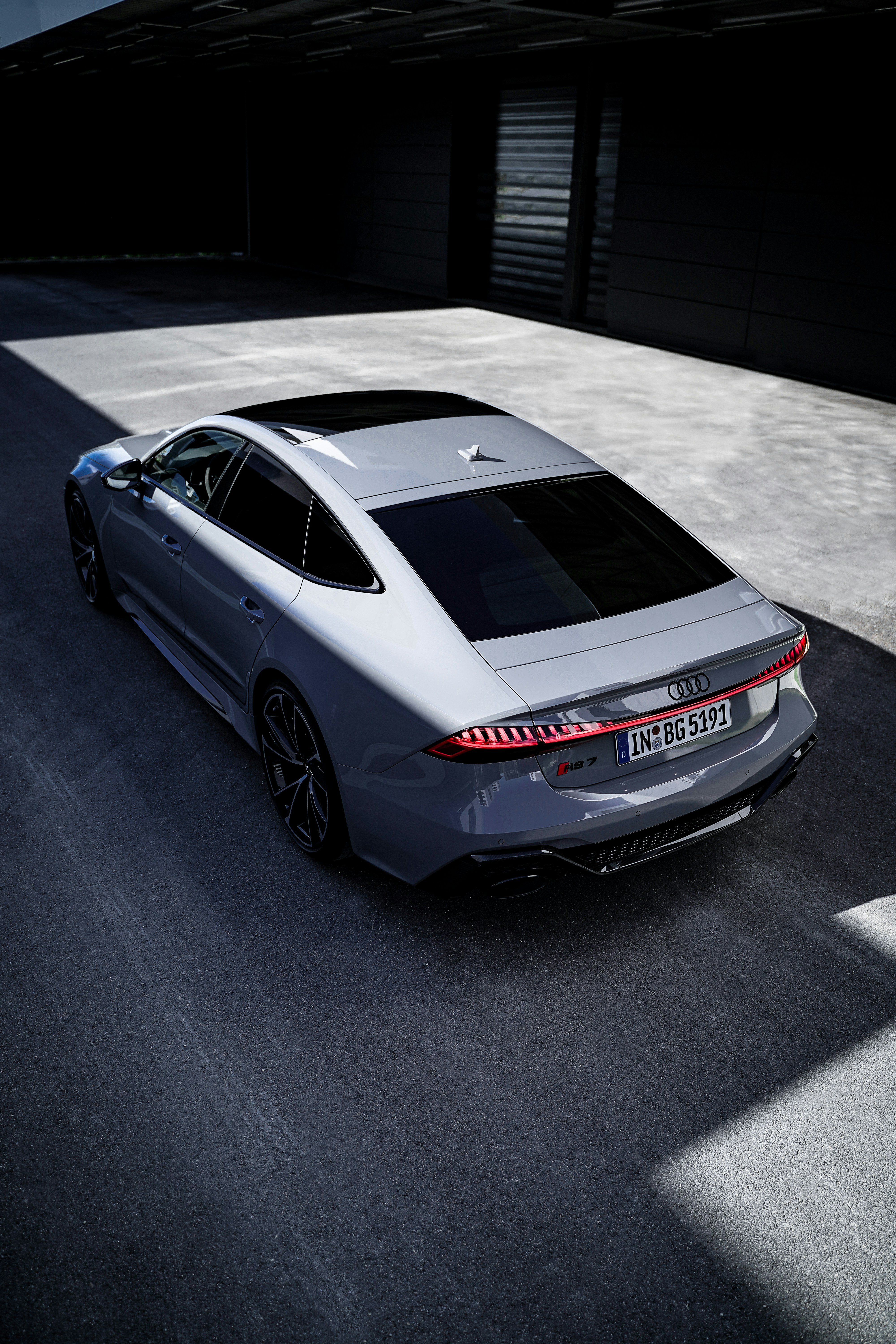 Auton Ikkunatummennukset Espoo, Vantaa, Helsinki – Laadukas Tummennus Ammattilaisilta Auton Teippaus Toteutetaan Leikkaamalla Teippimateriaali Tarkasti Kuhunkin Auton Osaan Ja Asentamalla Se Huolellisesti Paikoilleen. Käytämme Vain Parhaita Materiaaleja Laadukkaamman Tuloksen Saavuttamiseksi. Auton Teippaus Suojaa Auton Ulkopintaa Naarmuilta, Uv-Säteiltä Ja Säältä Sekä Antaa Autolle Persoonallisemman Ilmeen. Hyvän Teippaamon Tunnusmerkkejä Ovat Kokemus, Laatutakuu Ja Käytettyjen Materiaalien Laatu.